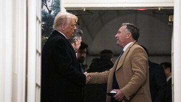 آکسیوس از پیشنهاد تیم ترامپ به ایران خبر داد/ترامپ بمبهای سنگرشکن را ابزاری کلیدی برای کشاندن ایران به پای میز توافق میبیند آکسیوس از پیشنهاد تیم ترامپ به ایران خبر داد/ترامپ بمبهای سنگرشکن را ابزاری کلیدی برای کشاندن ایران به پای میز توافق میبیند